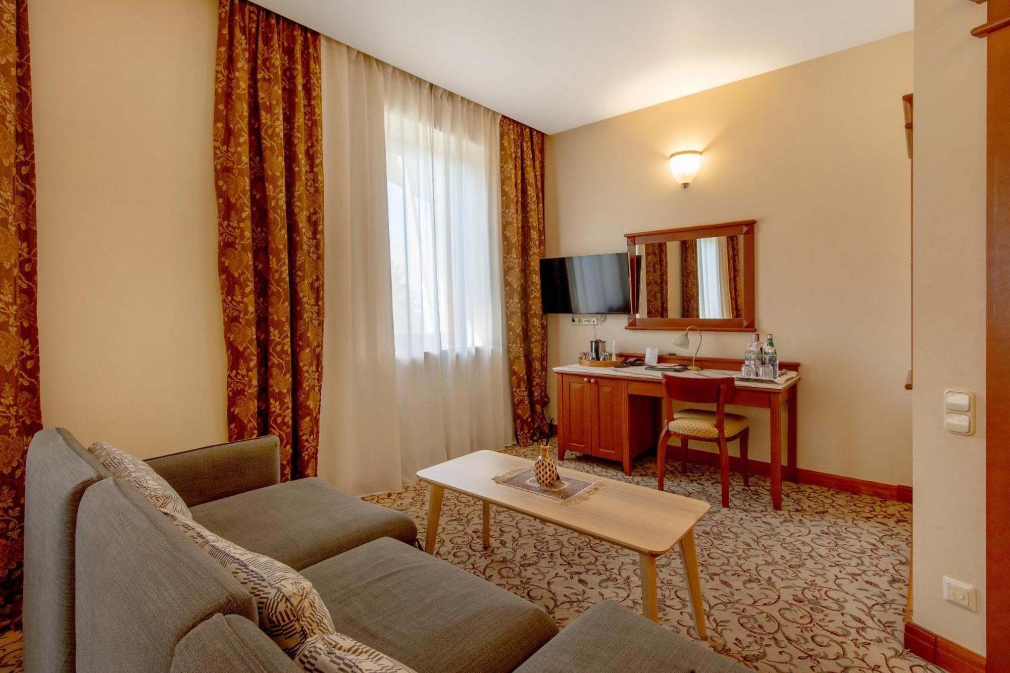 Pazaislis Park Hotel Каунас Экстерьер фото